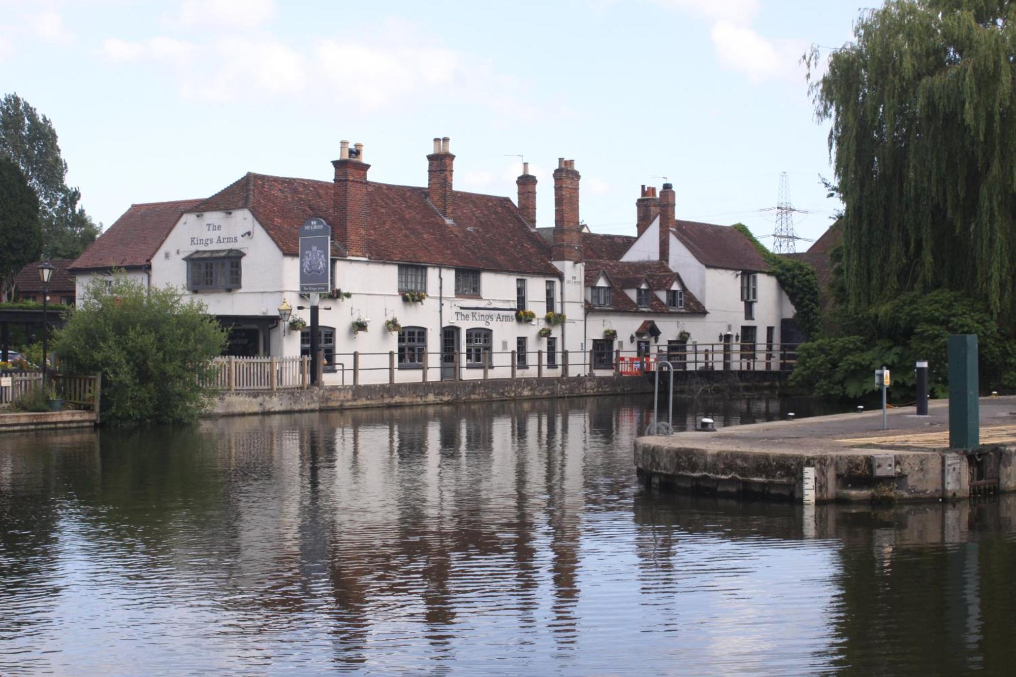 Sandford Meadow Guest House Kennington  외부 사진