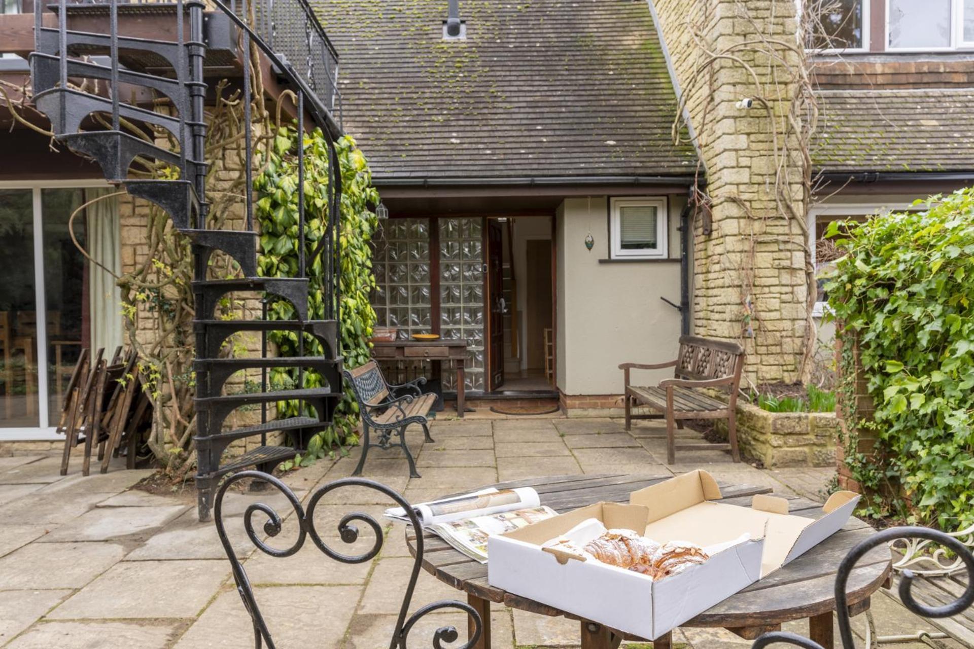 Sandford Meadow Guest House Kennington  외부 사진
